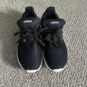 Mens size 8 black adidas sneakers